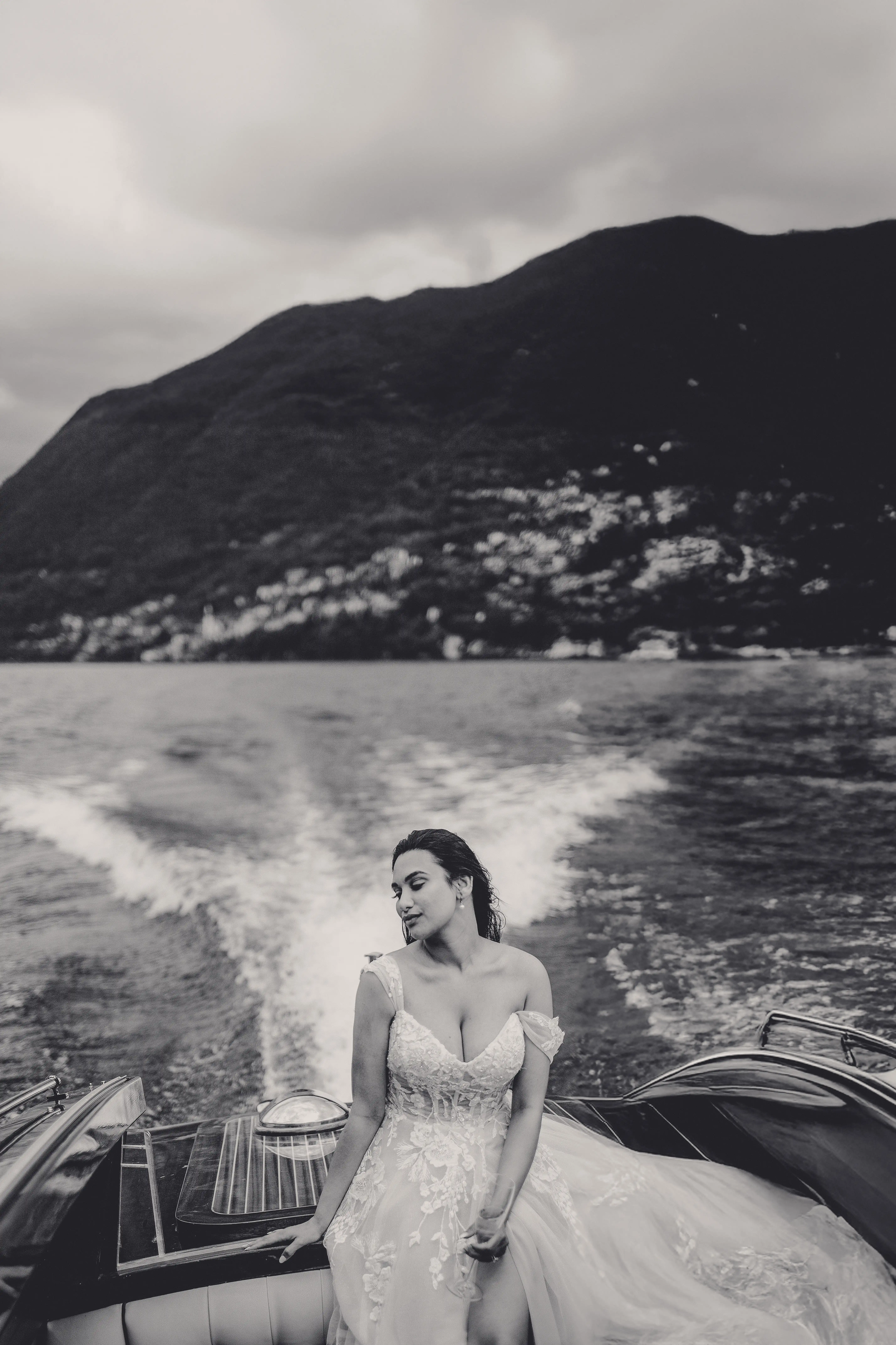 Intimate wedding ceremony captured in Southern Italy